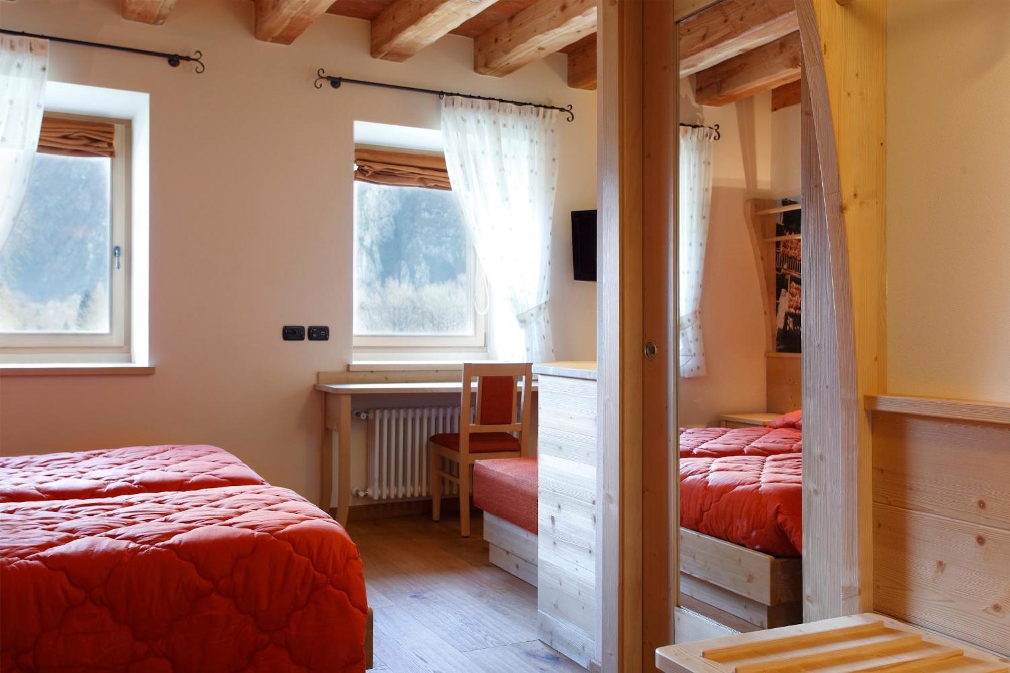 Hostal Agritur La Polentera Storo Habitación foto