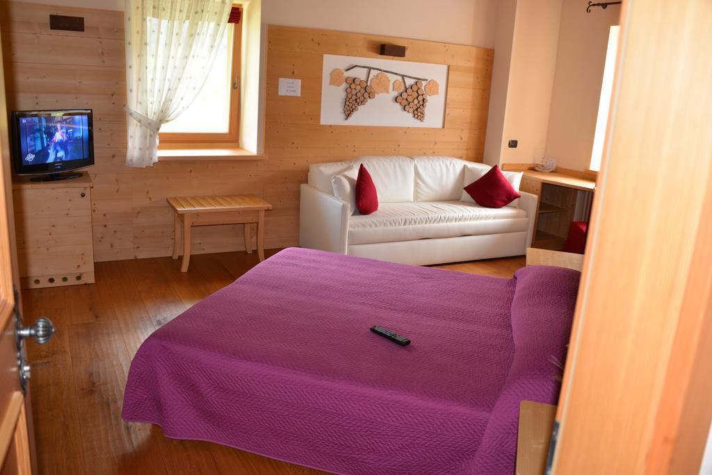 Hostal Agritur La Polentera Storo Habitación foto